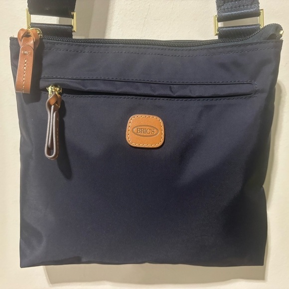 NWOT❤️BRIC'S Milano Navy Crossbody Bag - Picture 1 of 6